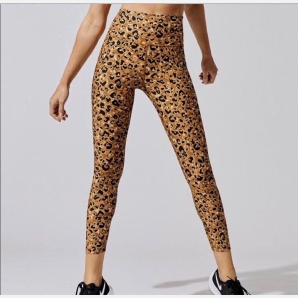 Carbon38 Leopard/Cheetah Print Leggings